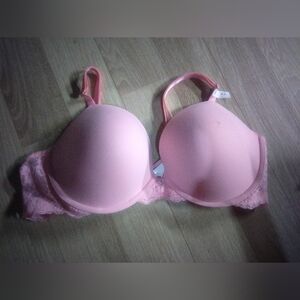 Victoria's Secret Light Pink Lace Bra